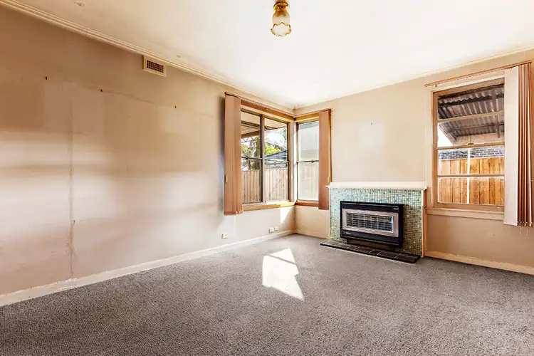 Fifth view of Homely house listing, 8 Poplar Crescent, Bellfield VIC 3081