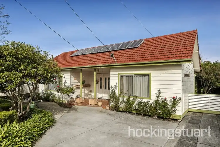 24 Lochiel Avenue, Edithvale VIC 3196