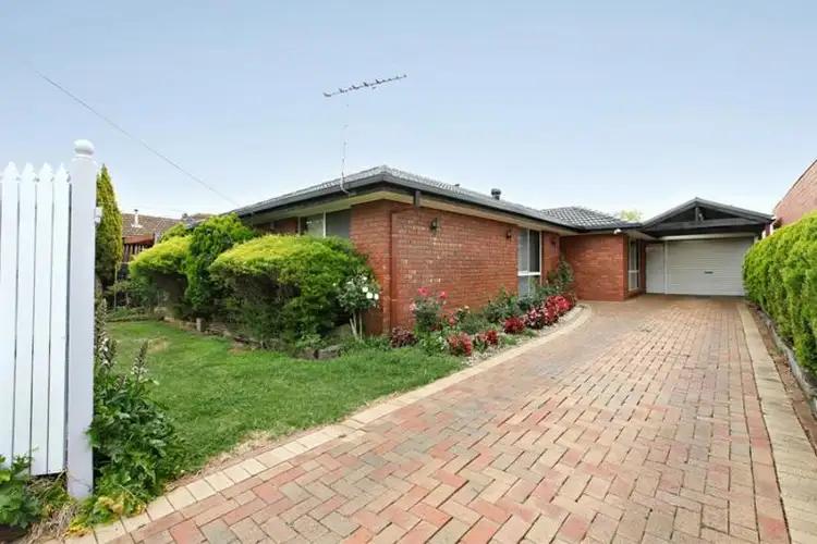 30 Priestley Avenue, Hoppers Crossing VIC 3029