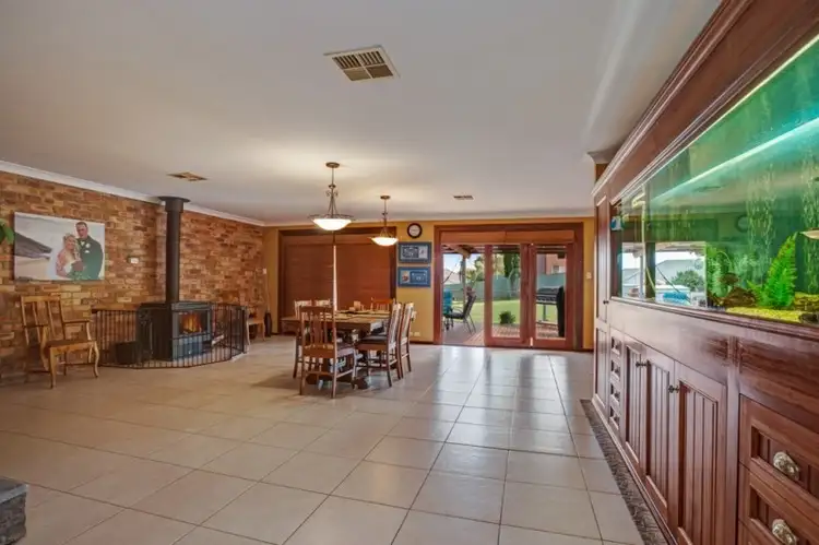 Fifth view of Homely house listing, 10 Christine Close, Rutherford NSW 2320