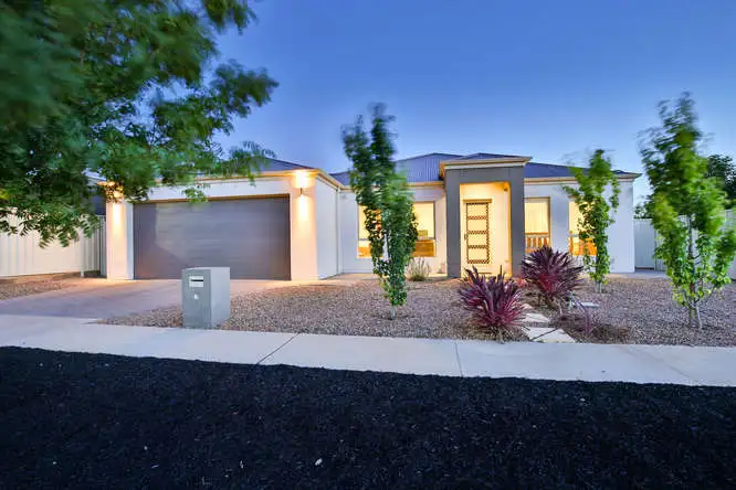 2 Nicholas Avenue, Mildura VIC 3500