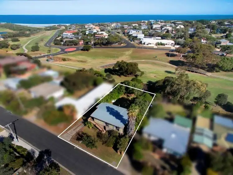 7 Deal Avenue, Jan Juc VIC 3228