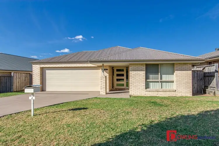 6 Dianella Way, Aberglasslyn NSW 2320
