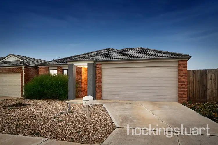 5 Connolly Drive, Melton West VIC 3337