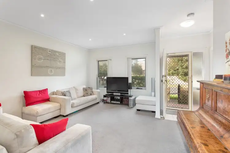 8 Park Drive, Maribyrnong VIC 3032