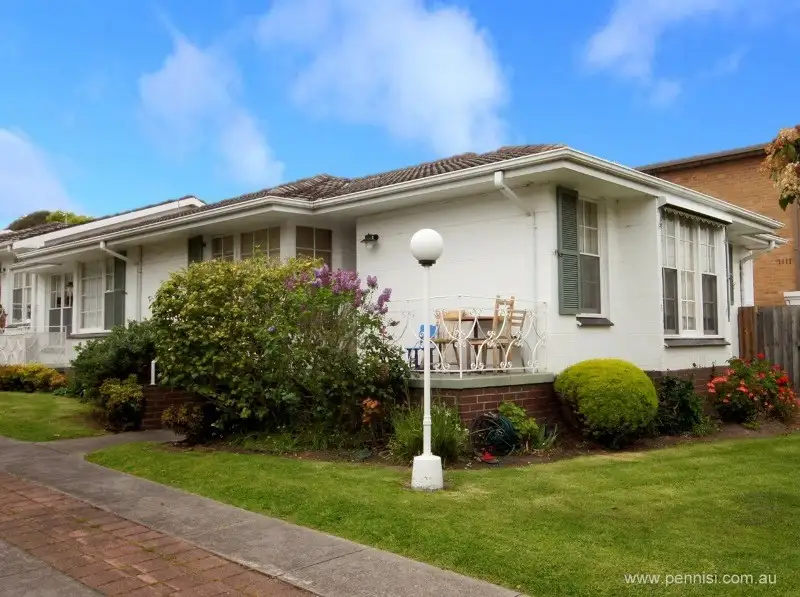 Main view of Homely villa listing, 6/5 Violet Street, Essendon VIC 3040