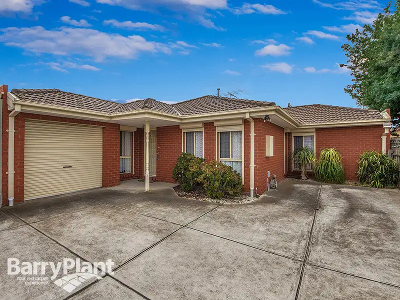 Main view of Homely unit listing, 2/6 Pennell Avenue, St Albans VIC 3021