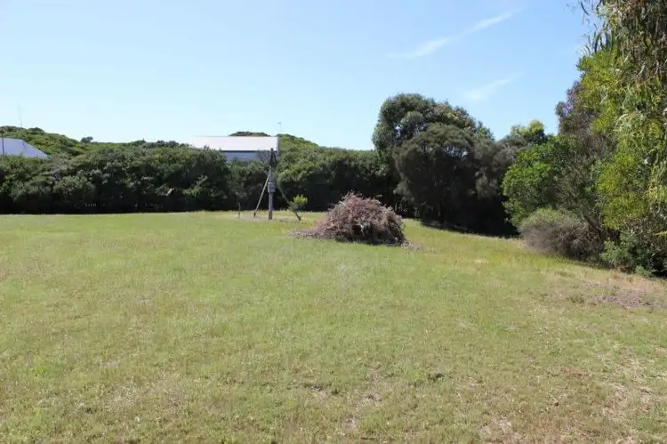11 MONCUR COURT, Venus Bay VIC 3956