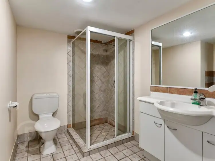 Fifth view of Homely unit listing, 1/121 Ekibin Road, Annerley QLD 4103