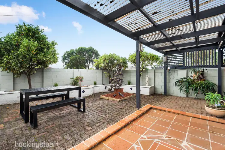 43 Circle Drive South, Cranbourne VIC 3977