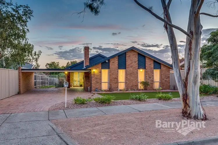 1 Nerida Court, Taylors Lakes VIC 3038