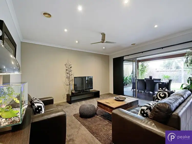 Fifth view of Homely house listing, 19 Mathoura Court, Berwick VIC 3806