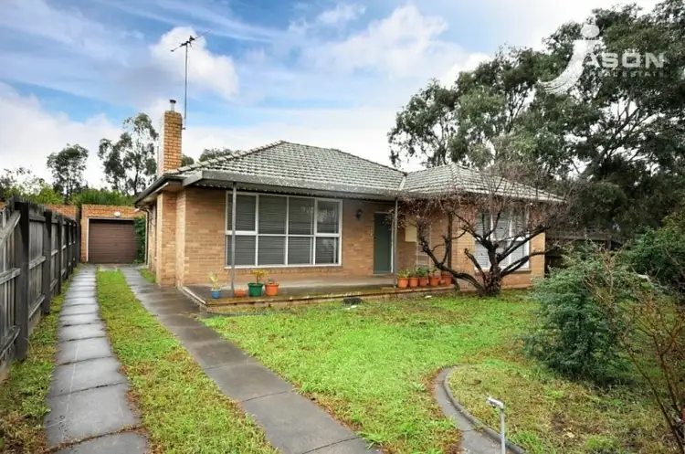 15 Talbot Road, Strathmore VIC 3041