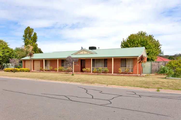 31 Honeysuckle Street, Thurgoona NSW 2640