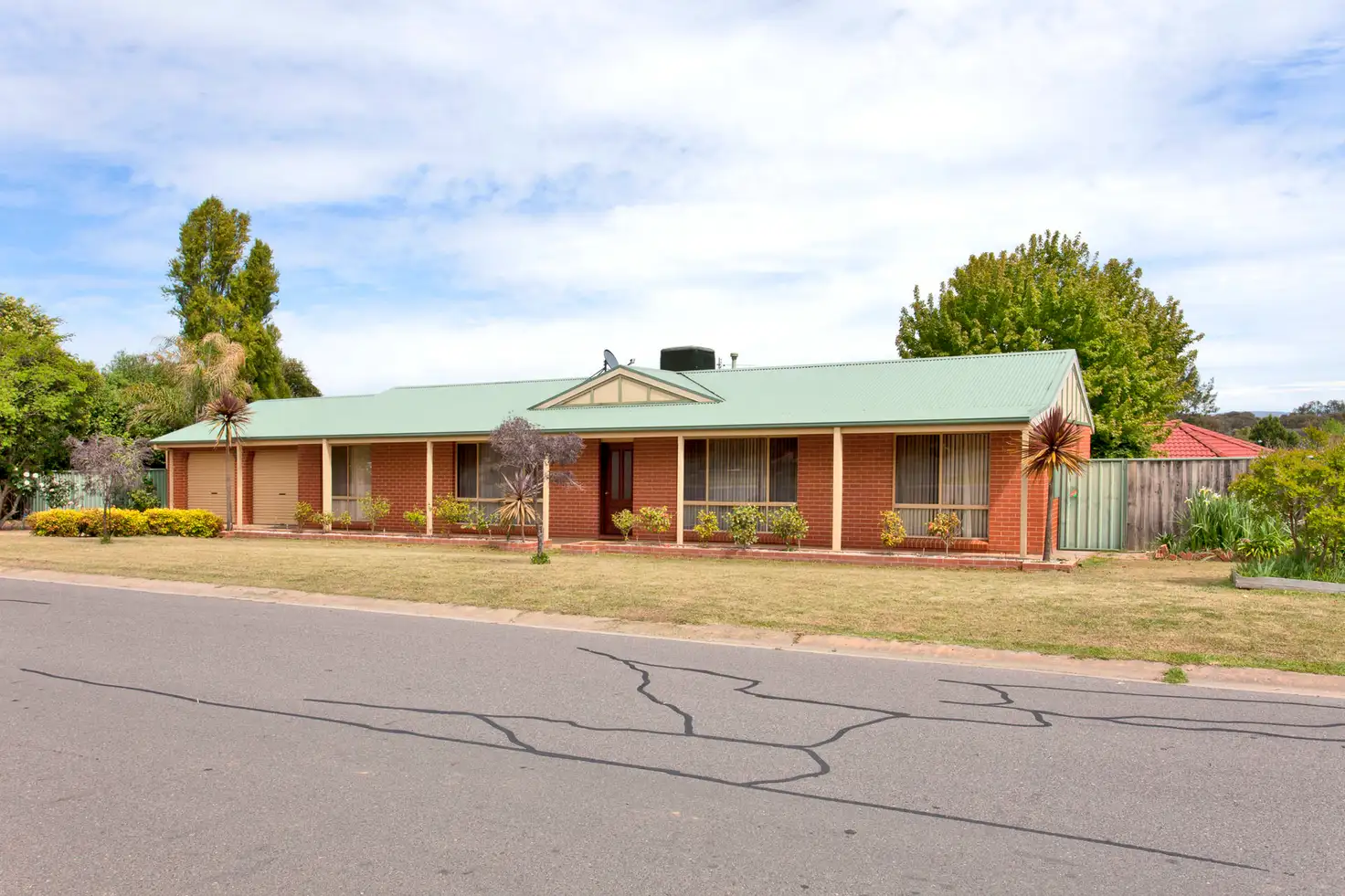 Main view of Homely house listing, 31 Honeysuckle Street, Thurgoona NSW 2640