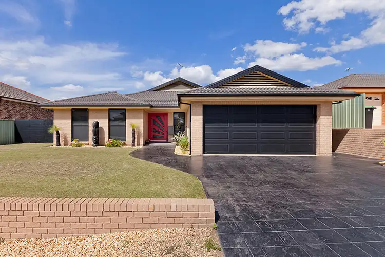 116 Glengarry Drive, Glenmore Park NSW 2745