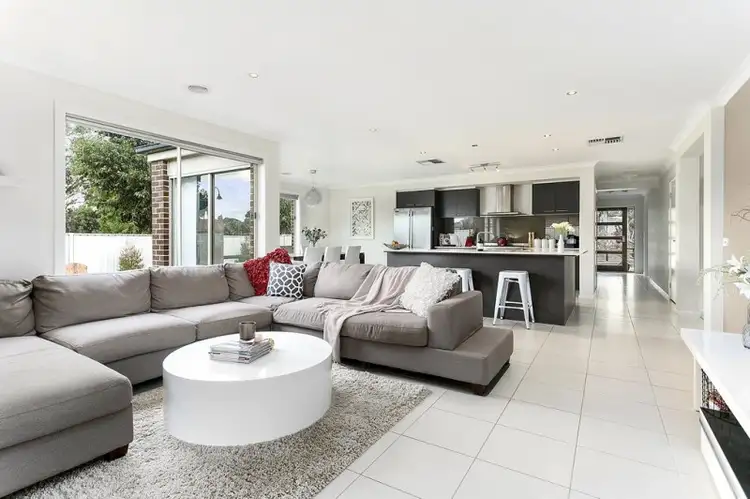 Second view of Homely house listing, 21 Arinya Close, Ascot VIC 3551