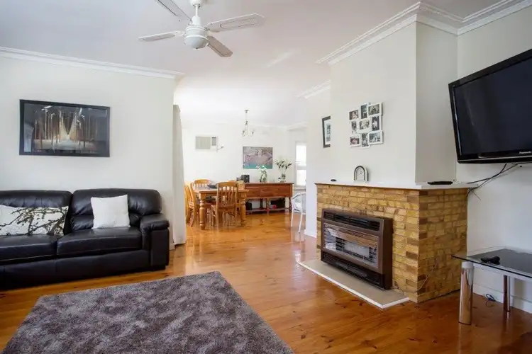 Second view of Homely house listing, 5 Benjamin Street, Kangaroo Flat VIC 3555