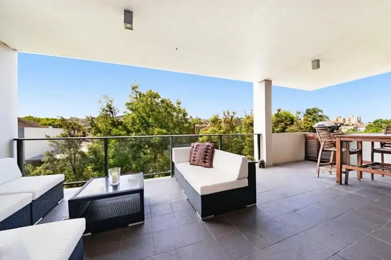 Main view of Homely unit listing, B303/102-106 Brook Street, Coogee NSW 2034