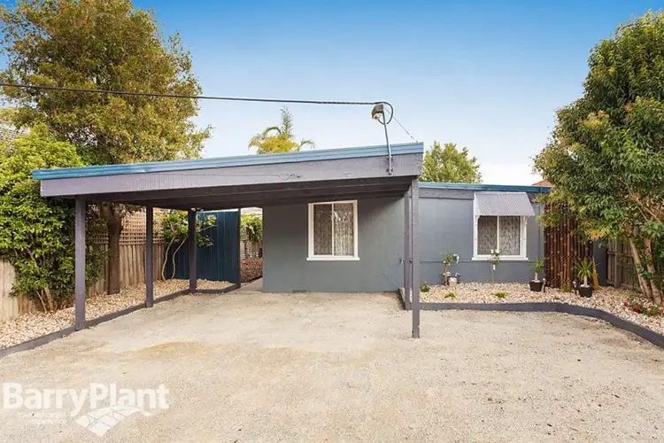 19 Hall Avenue, Altona Meadows VIC 3028