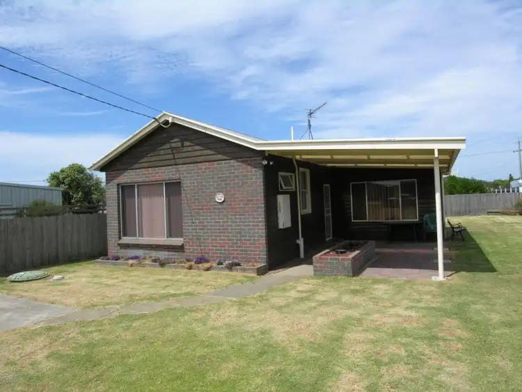Second view of Homely house listing, 18 Ellen Avenue, Seaspray VIC 3851