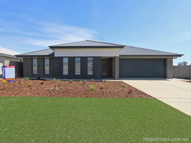 14 Barton Avenue, Lloyd NSW 2650