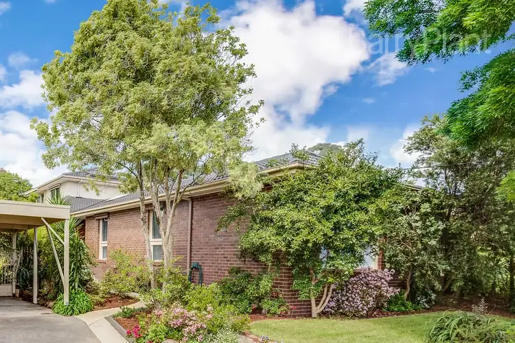 36 Galahad Crescent, Glen Waverley VIC 3150