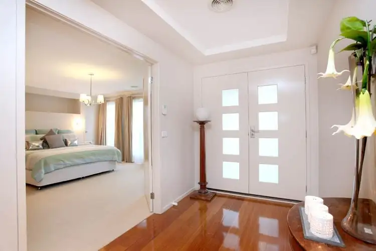 Second view of Homely house listing, 8 Collyer Court, Attwood VIC 3049