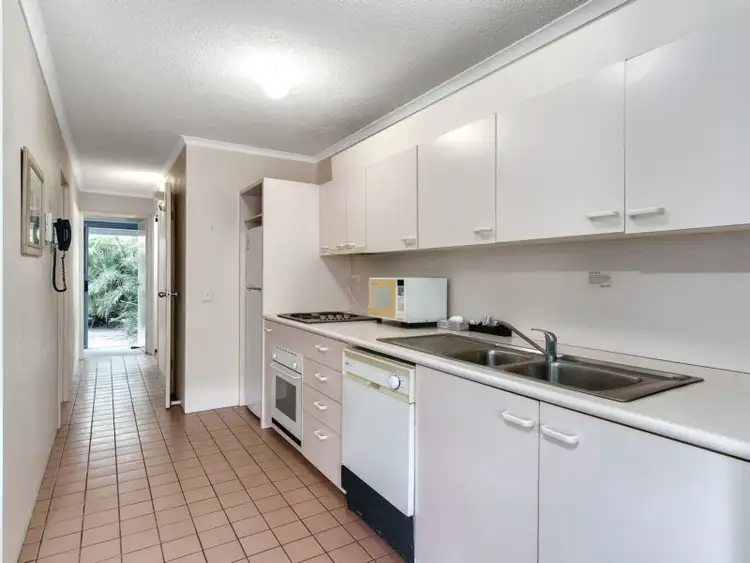 Fifth view of Homely apartment listing, 28/2 Waverley Road, Taringa QLD 4068