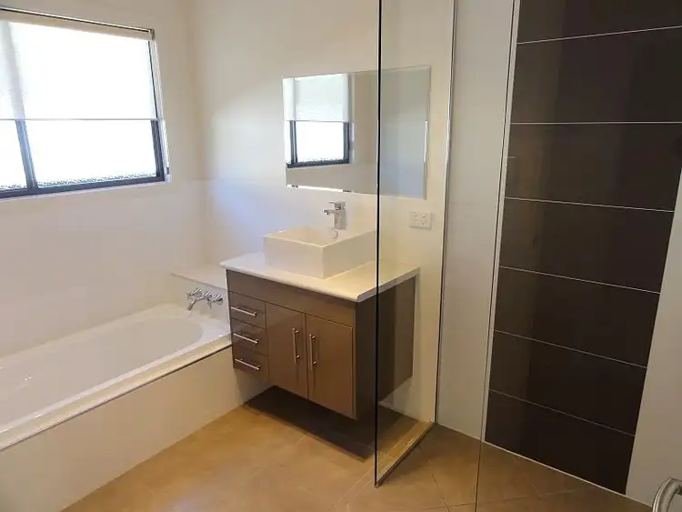 Fifth view of Homely unit listing, 2/4 North Street, Dalby QLD 4405