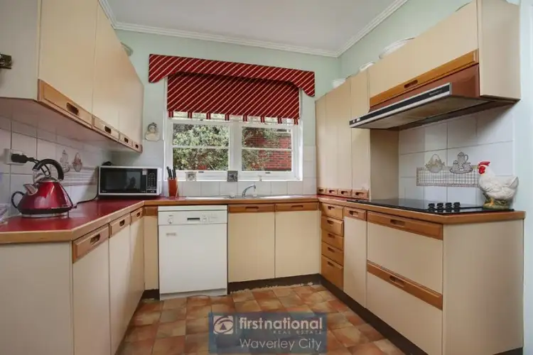 Fourth view of Homely house listing, 10 Woodstock Road, Mount Waverley VIC 3149