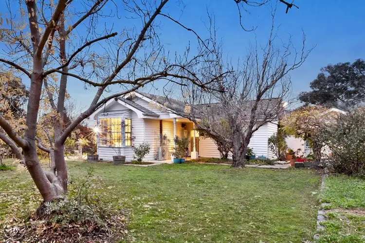 27 Blackgully Road, Diamond Creek VIC 3089