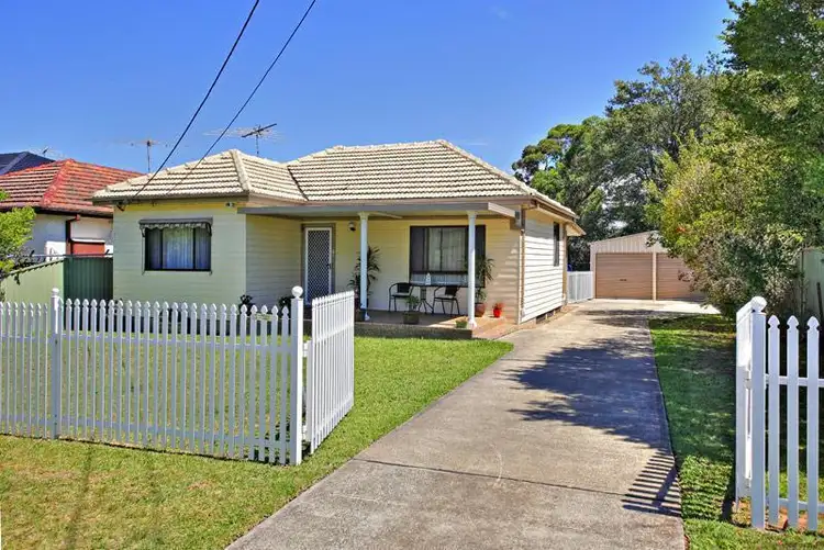 102 Ramsay Road, Picnic Point NSW 2213