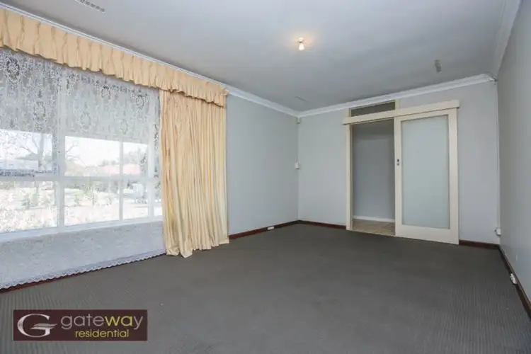 Third view of Homely house listing, 6 Kari Court, Camillo WA 6111