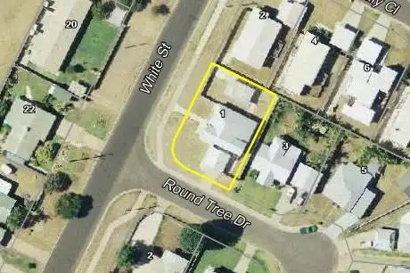 Second view of Homely house listing, 21 White Street, Emerald QLD 4720