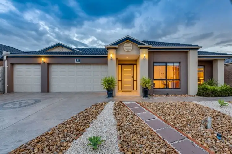 11 Chancery Way, Taylors Hill VIC 3037