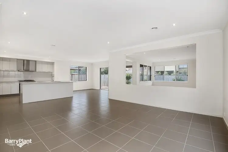 Sixth view of Homely house listing, 50 Seafarer Way, Sanctuary Lakes VIC 3030