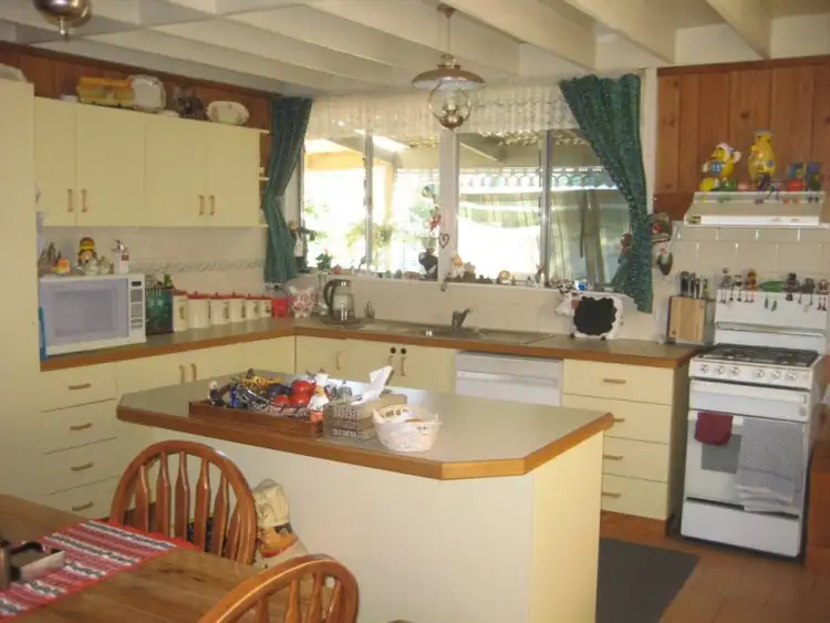 Second view of Homely house listing, 206 McKinlay Street, Echuca VIC 3564