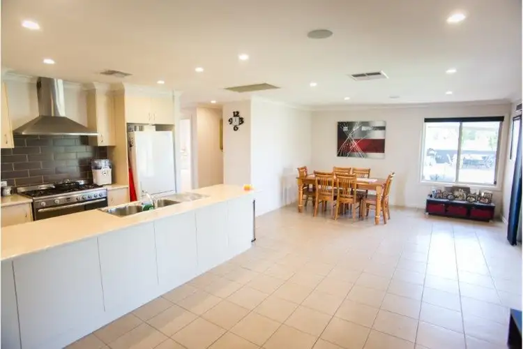 Third view of Homely house listing, 8 Glenda Court, Robinvale VIC 3549
