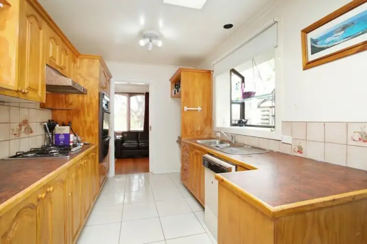 Fifth view of Homely house listing, 35 Barrington Crescent, Gladstone Park VIC 3043