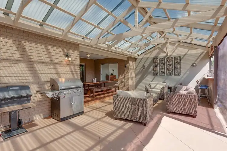 Fifth view of Homely house listing, 10 Kiewa Court, Whittlesea VIC 3757