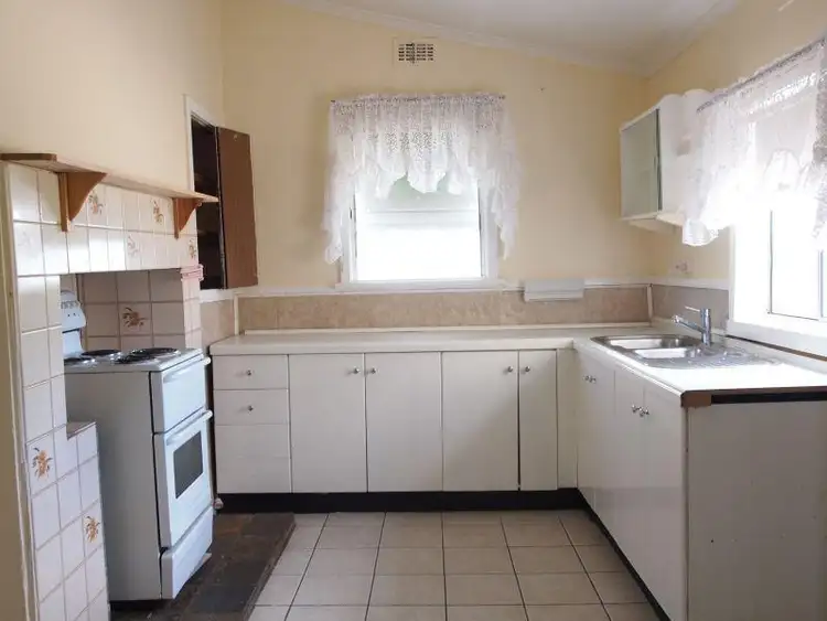 Second view of Homely house listing, 19 Anderson Street, Bairnsdale VIC 3875