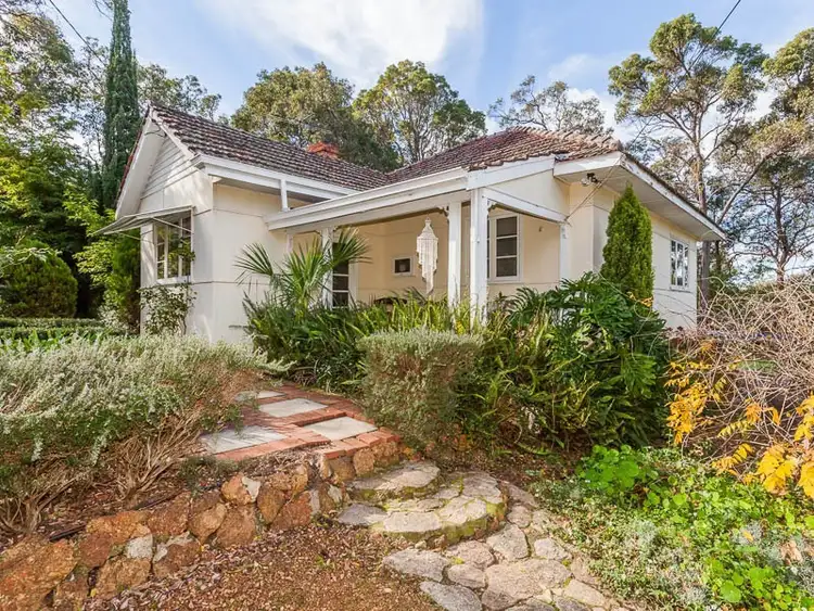 25 Cecil Street, Glen Forrest WA 6071