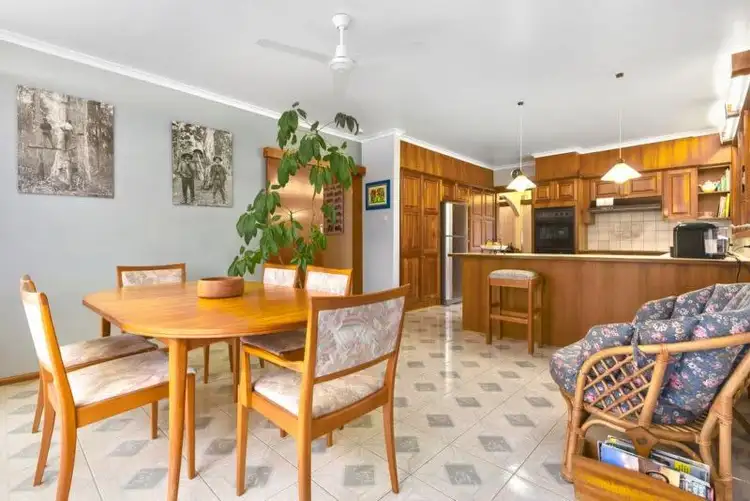 Fourth view of Homely house listing, 10 Danene Court, Vermont South VIC 3133