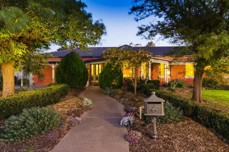 8 Beldale Avenue, Werribee VIC 3030