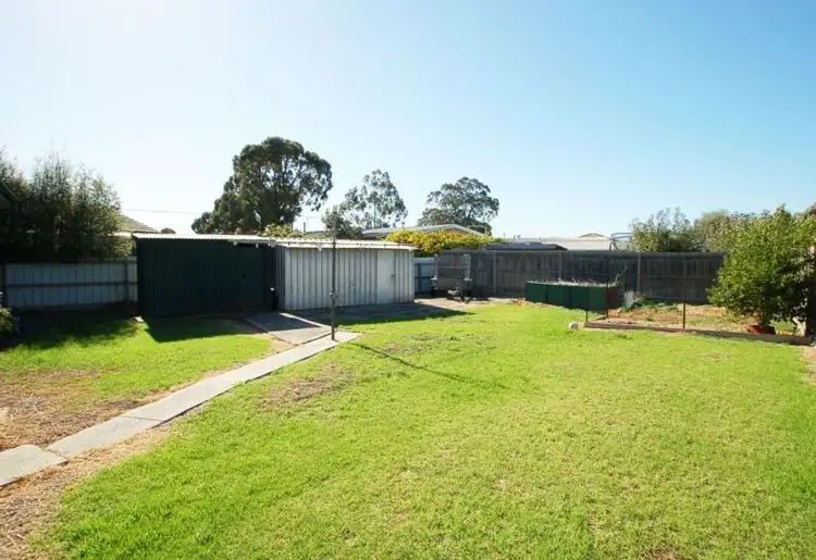 Seventh view of Homely house listing, 33 Flynn Crescent, Coolaroo VIC 3048