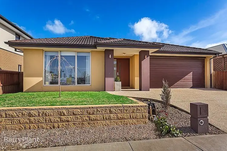 25 Penshurst Crescent, Officer VIC 3809