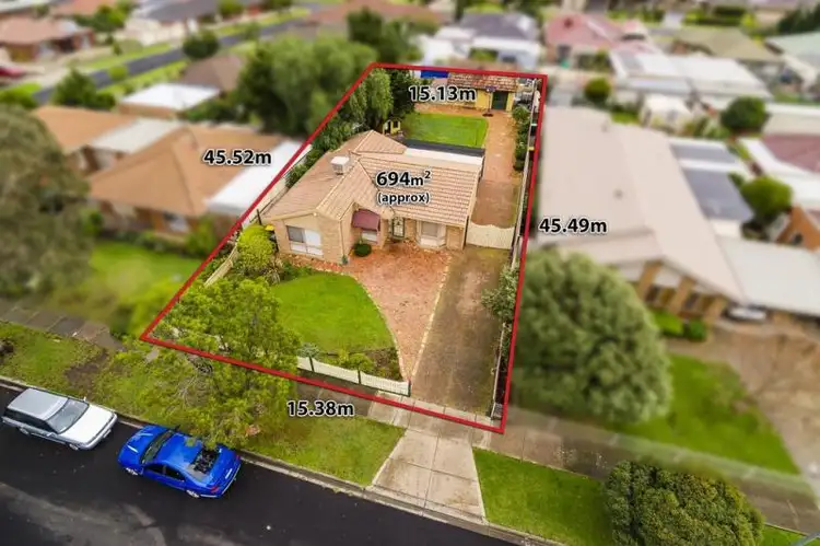 14 Kingsley Place, Delahey VIC 3037