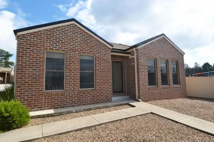 2/740 Geelong Road, Mount Clear VIC 3350