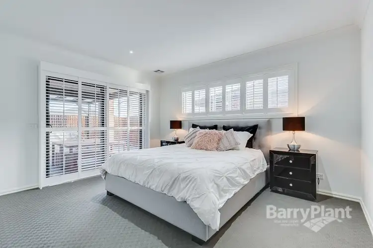Fifth view of Homely house listing, 1 Rivoli Close, Plumpton VIC 3335
